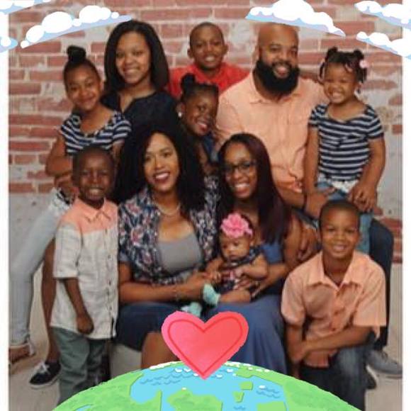 Meet your Posher, April - Picture 1 of 1